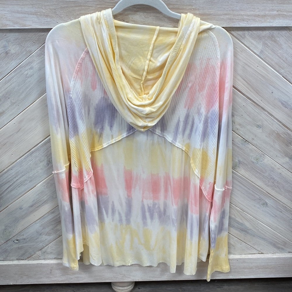 Cotton Candy Pullover by POL- various sizes new with tags - Picture 2 of 3